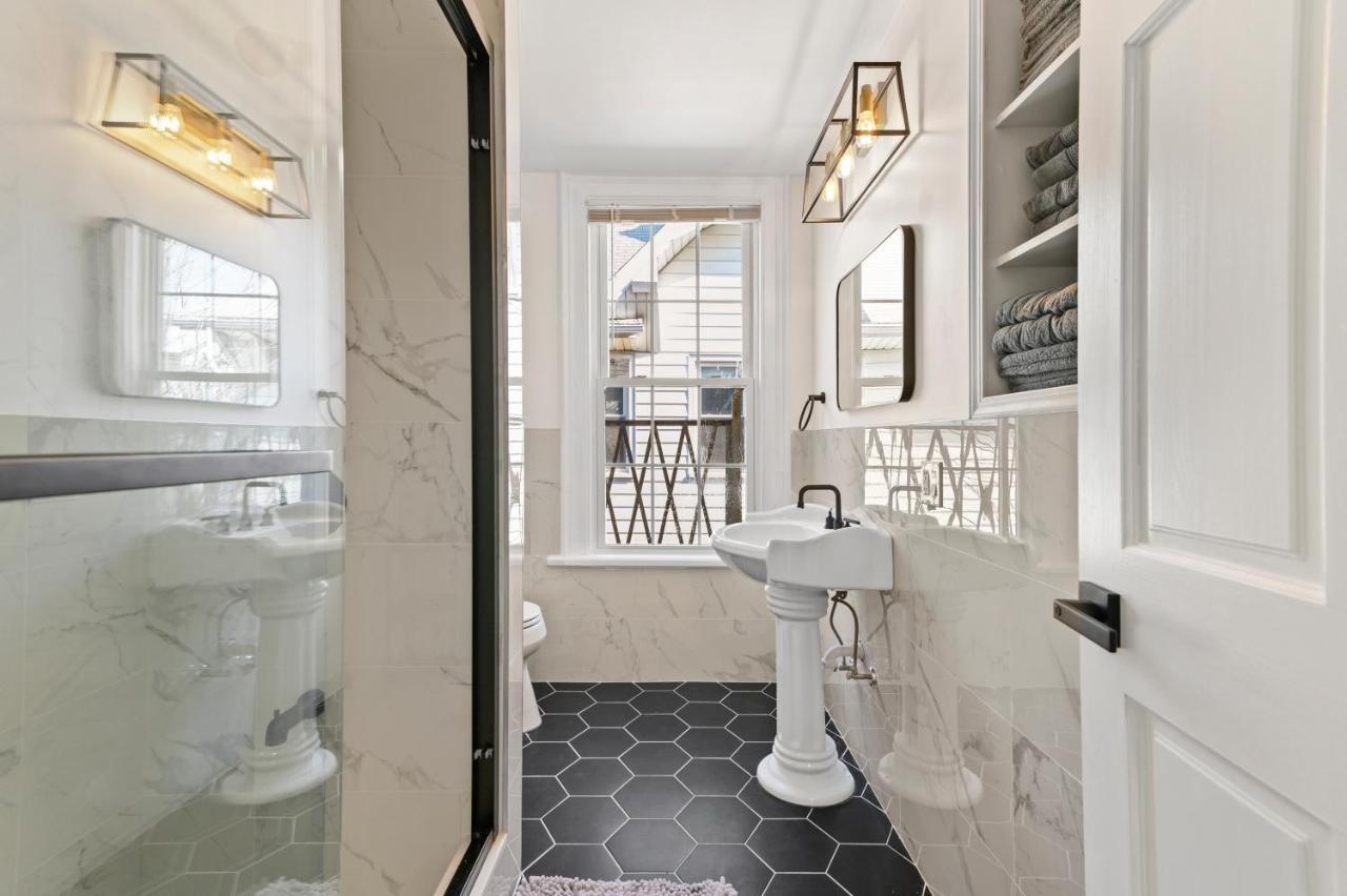 Orange Oasis In The Heart Of East Rock With Free Parking Near Dt And Yale Lägenhet New Haven Exteriör bild