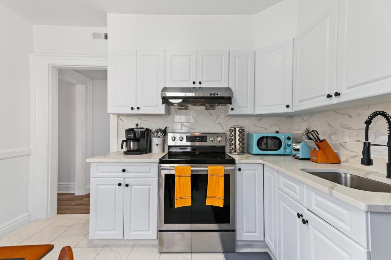 Orange Oasis In The Heart Of East Rock With Free Parking Near Dt And Yale Lägenhet New Haven Exteriör bild